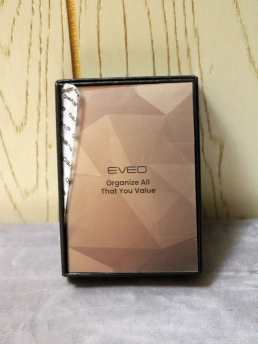 EVEO Black Air Tag Wallet for Men - New in Box